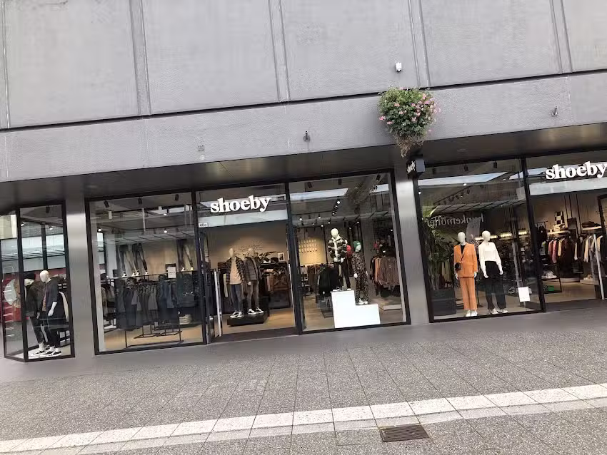 Shoeby &ndash; Eindhoven Woensel
