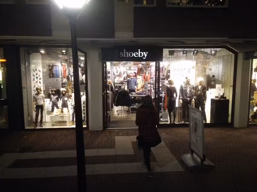 Shoeby &ndash; Hellevoetsluis