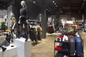 Shoeby &ndash; Houten