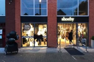 Shoeby &ndash; Woerden