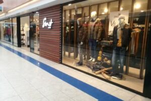 Smit mode Dames- en Herenkleding