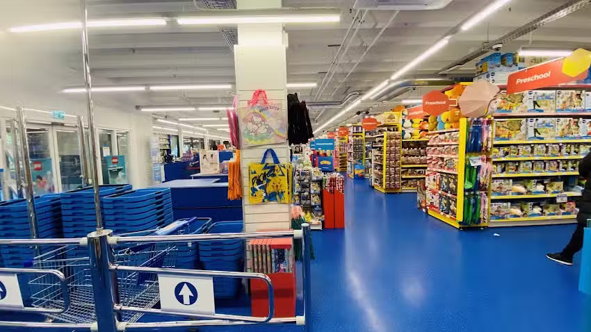 Smyths Toys Superstore Amsterdam