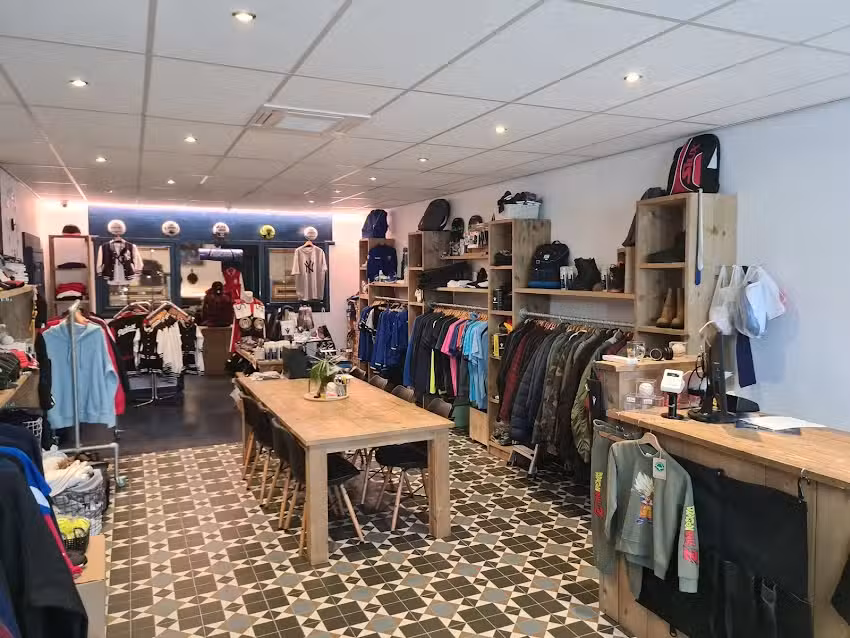 Sportwinkel Mosae Sports (sport- en kledingwinkel)