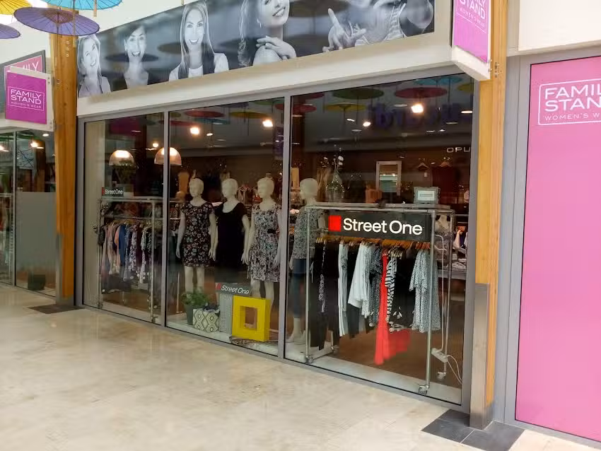 The Family Stand Jeans & Casuals