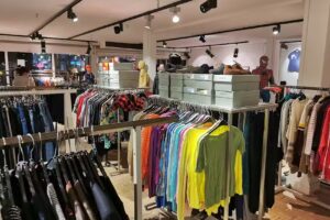 Thriftshop Ceintuurbaan &ndash; Vintage Outlet