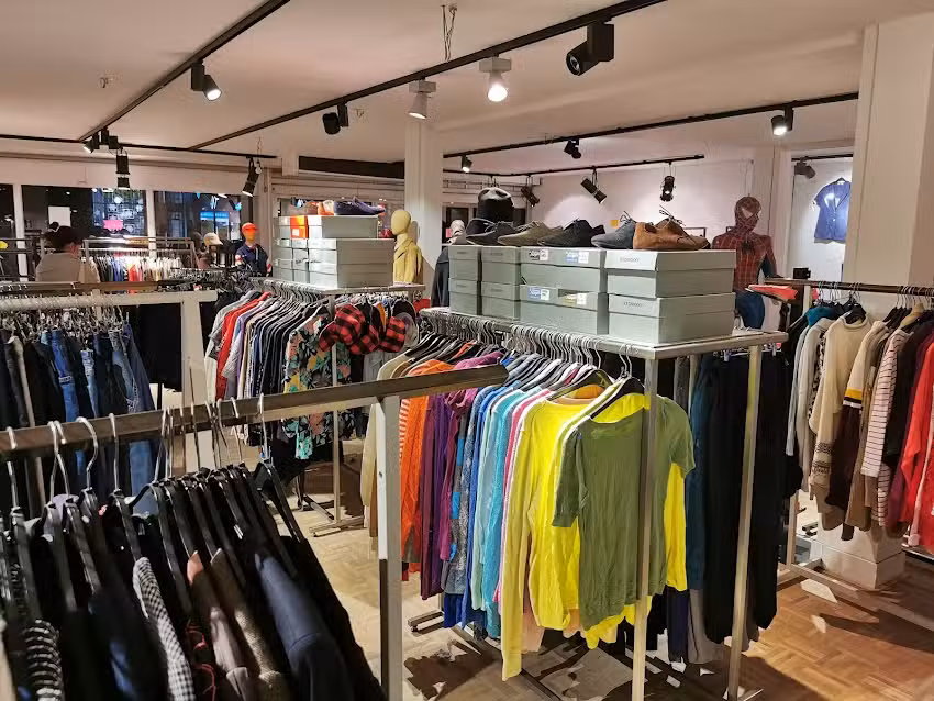 Thriftshop Ceintuurbaan &ndash; Vintage Outlet