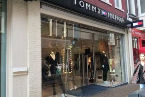 Tommy Hilfiger