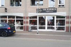 van Beuningen Bodyfashion and More
