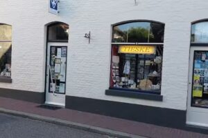 VVV servicepunt en kadowinkel Tieske