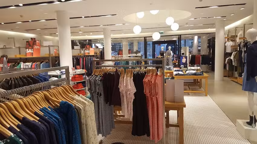 WE Fashion Nijmegen &ndash; Burchtstraat