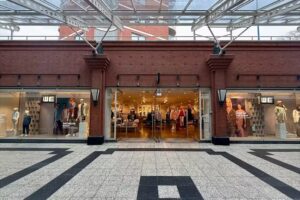 WE Fashion Vlaardingen &ndash; Liesveld