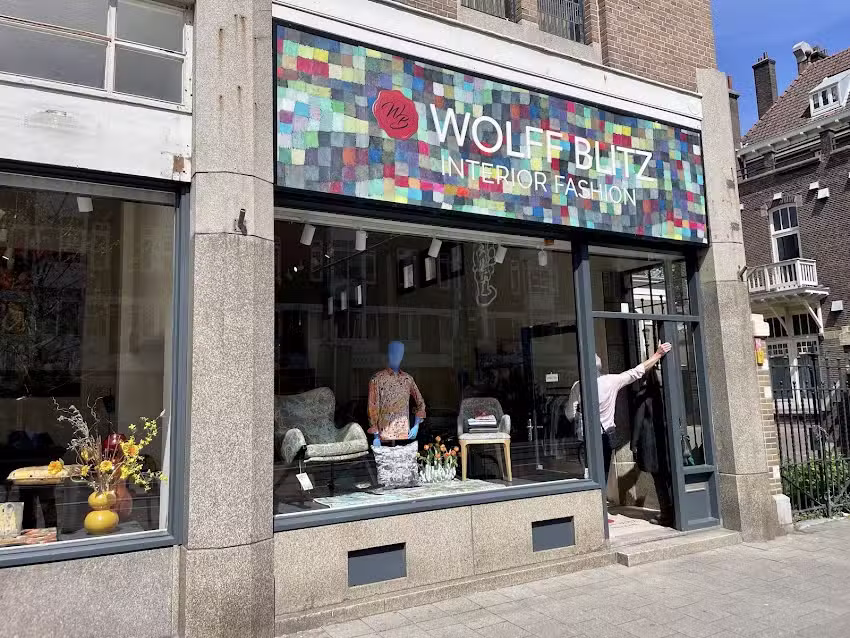 WOLFF BLITZ &ndash; Unique printed shirts and Unique interior &ndash; Aparte print overhemden en unieke meubels te Rotterdam